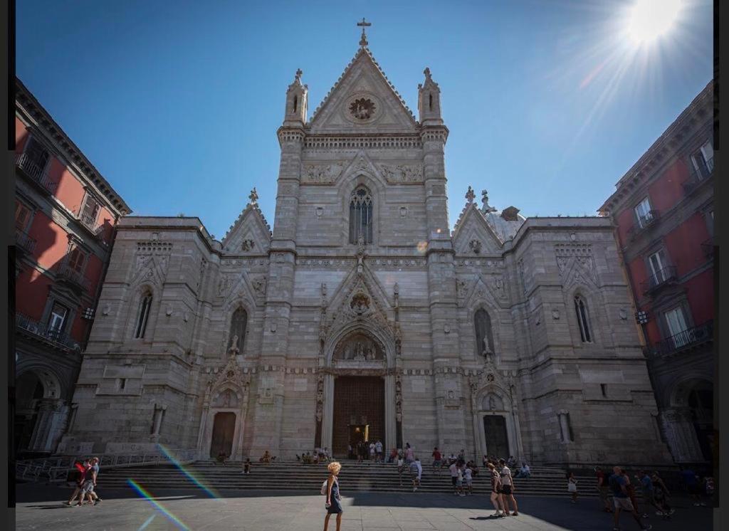 Downtown Napoli B&B - E Si Nun Canto Moro Bagian luar foto